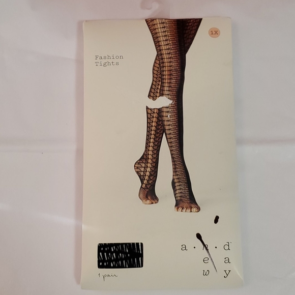 a new day fashion tights size 1X